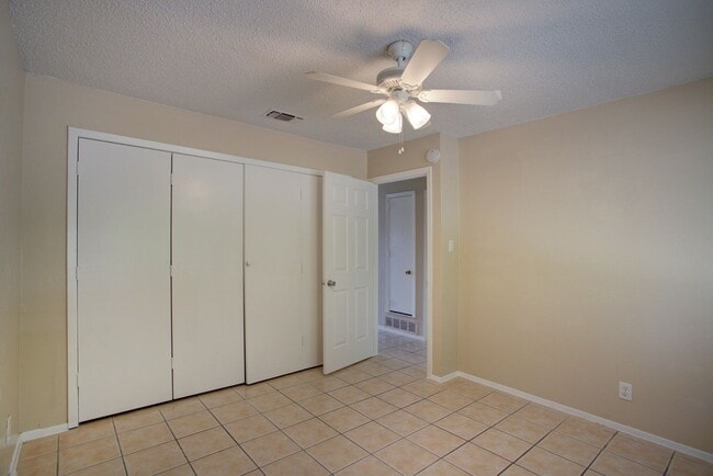 Building Photo - N. Cooper Duplex