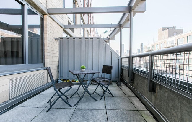 Building Photo - 45 E 33rd St