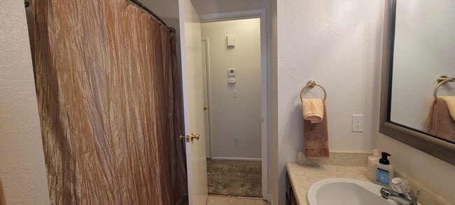 Building Photo - Low Maintenance Lifestyle Near Sacramento River Trail