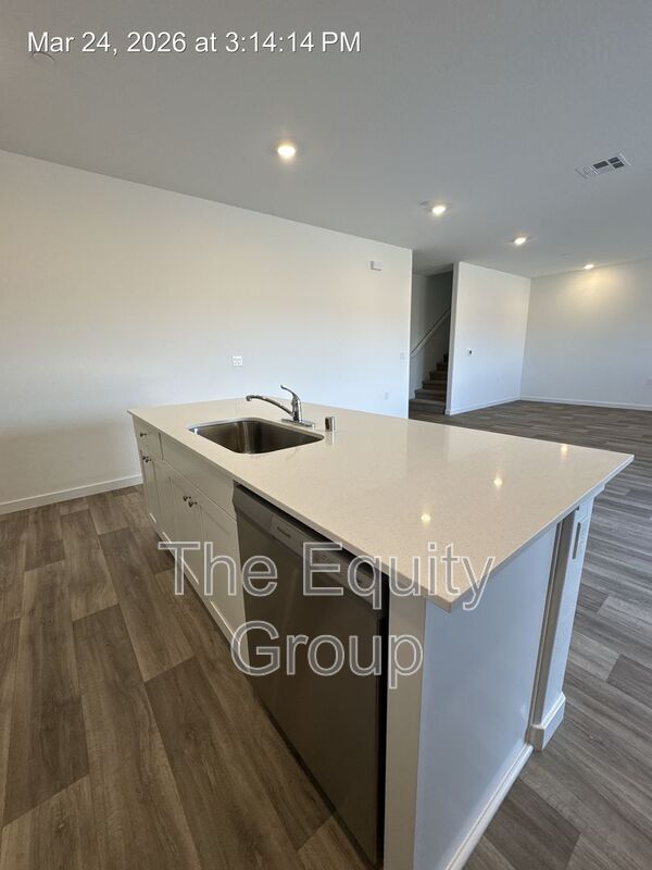 Building Photo - 2440 S Aubree St