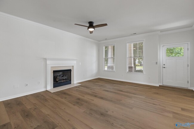 Building Photo - 307 Acorn Grove Ln SW