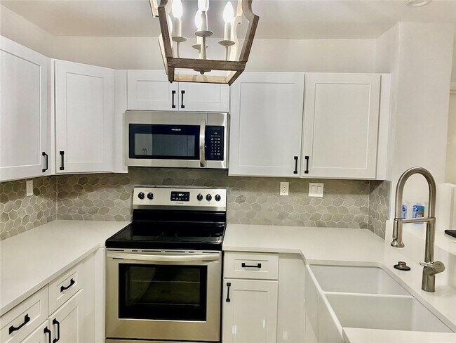 Building Photo - 5357 Buckhead Cir
