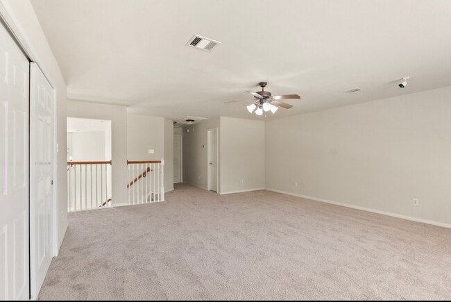 Building Photo - 21627 Cozy Hollow Ln