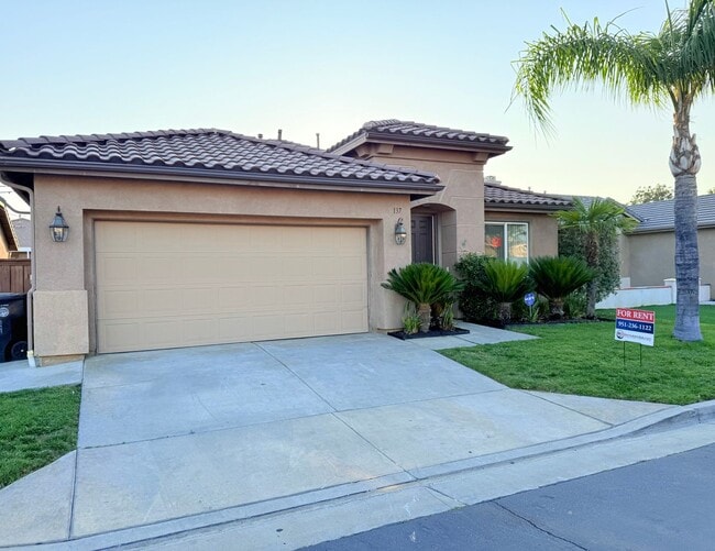 Building Photo - Single Story 3 bed home with office for Re...