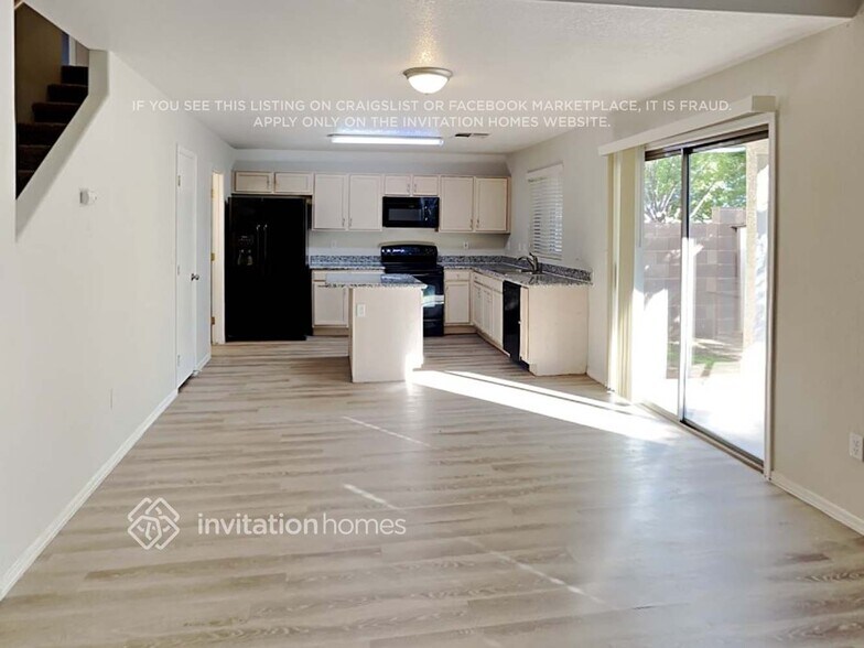Building Photo - 1575 E Baylor Ln