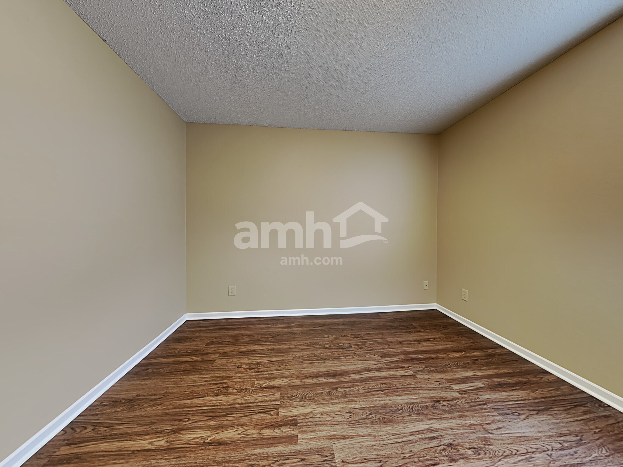 Building Photo - 786 Hickory Pine Dr