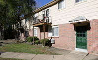 Building Photo - Woodland Manor Apartments