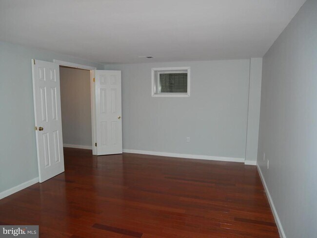 Building Photo - 3045 Federal Hill Dr