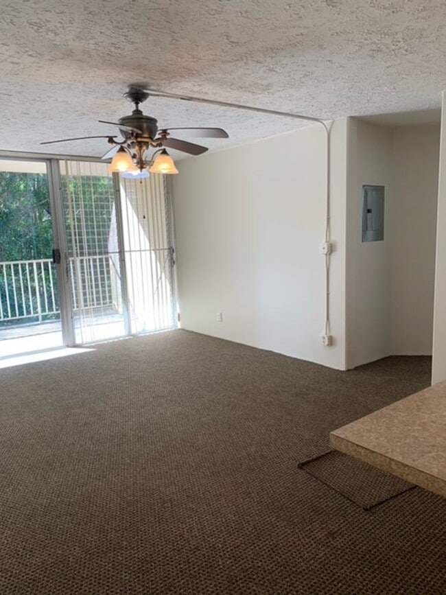 Building Photo - Northbrook-Melemanu -  2 Bedroom, 1 Bath Unit with 1 assigned parking