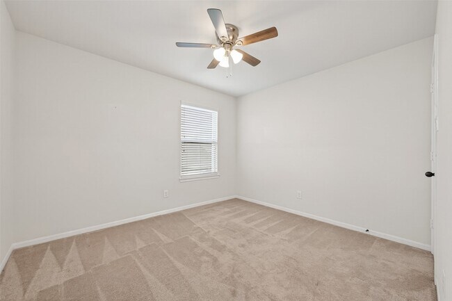 Building Photo - 13202 Versace Dr