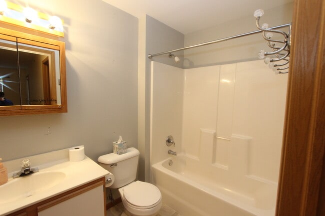 Building Photo - 430 Cunat Blvd