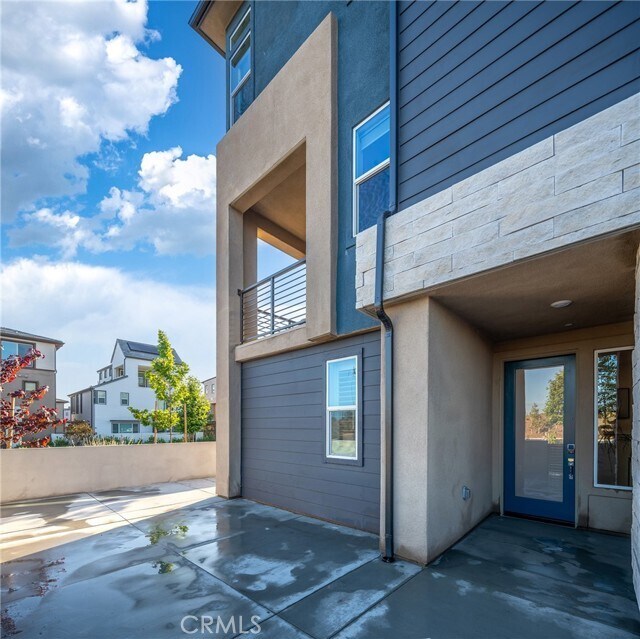 Building Photo - 185 Sentosa