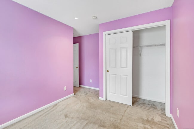 Building Photo - 163 Otis St