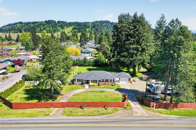 Building Photo - Stunning 4 bed + office, 4 bath rental home in Damascus!