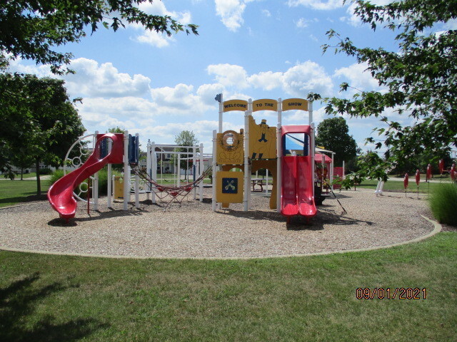 Building Photo - 144 Bertram Dr