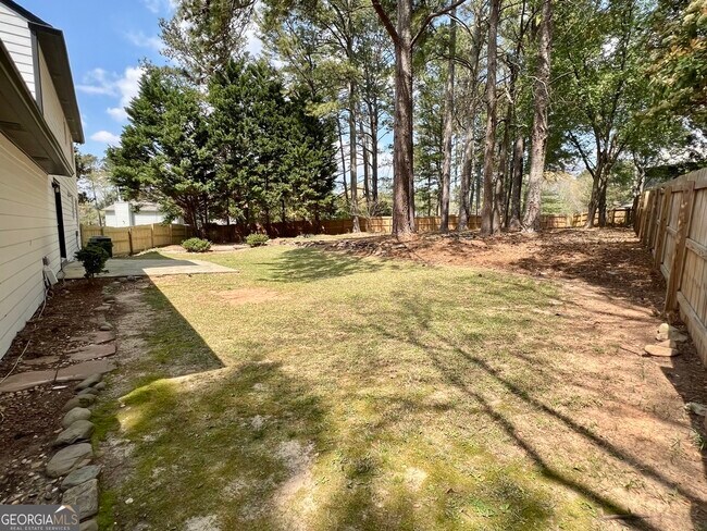 Building Photo - 2907 Clearbrook Dr