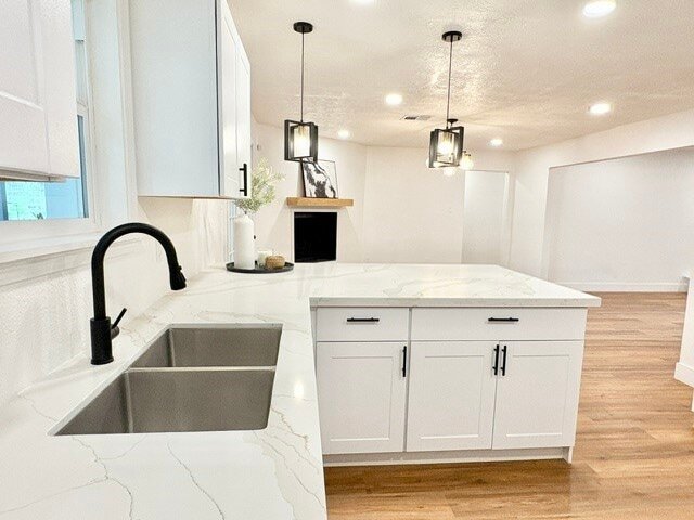 Building Photo - 3726 Heatherbrook Dr