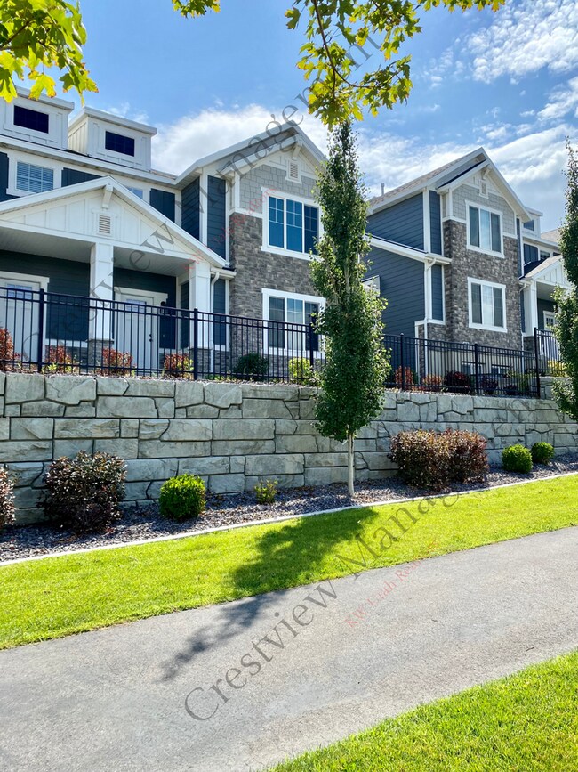 Building Photo - 4883 N Nile Dr