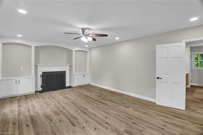 Building Photo - Build Equity While Leasing - Lease and Own...