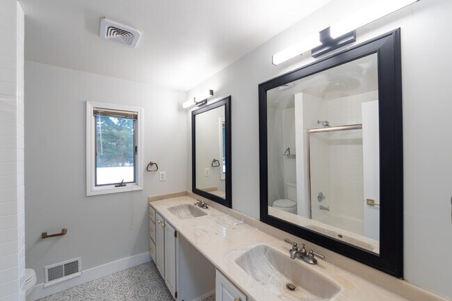 Building Photo - 46105 W Seven Mile Rd