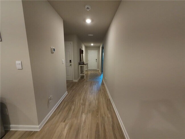 Building Photo - 2496 Arbordale Lp