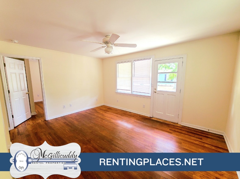 Building Photo - 1202 Holden Dr