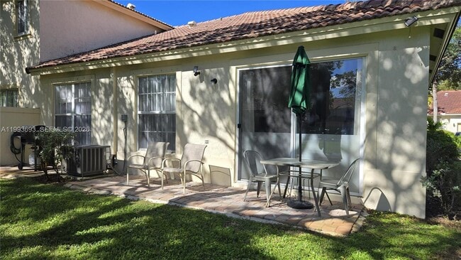 Building Photo - 7950 NW 20th St