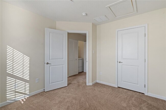 Building Photo - 1966 Georgetown Dr