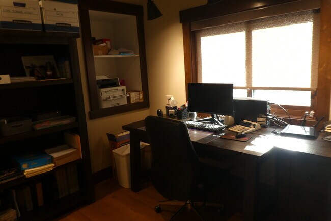 Building Photo - 22035 S Wisteria Rd