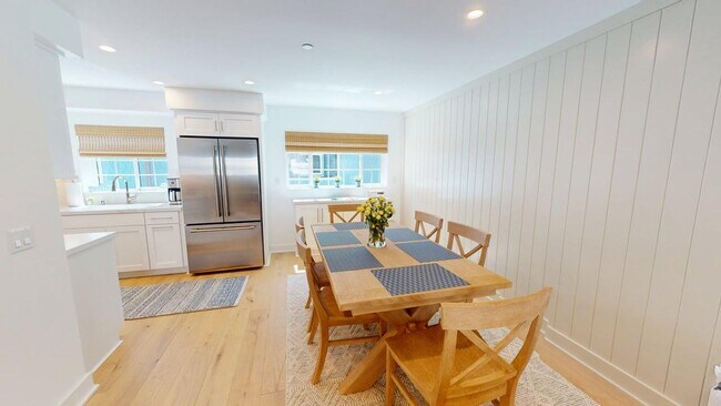 Building Photo - BRAND NEW CONDO | EV Charging