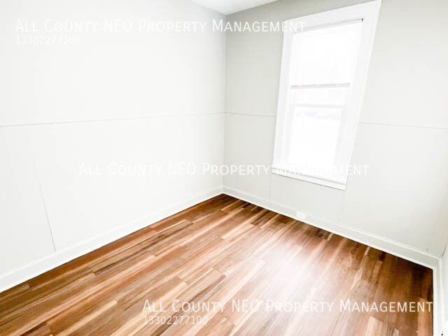 Building Photo - 3500 W 135th St