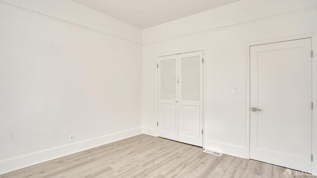Building Photo - 2612 Greenwich St