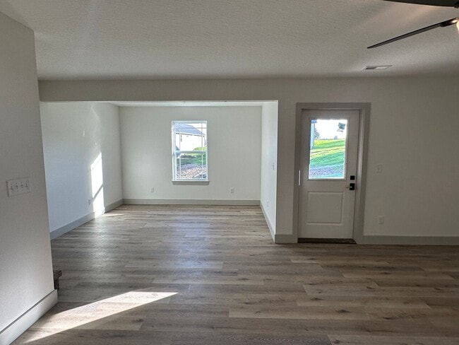 Building Photo - NEW CONSTRUCTION 5 Bed 3 Bath w/ Walk Out Basement Waynesville School District