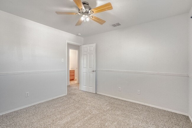 Building Photo - Charming & Spacious 4 Bedroom 2 and Half bath Home with Open Living, Modern Updates, and Private ...