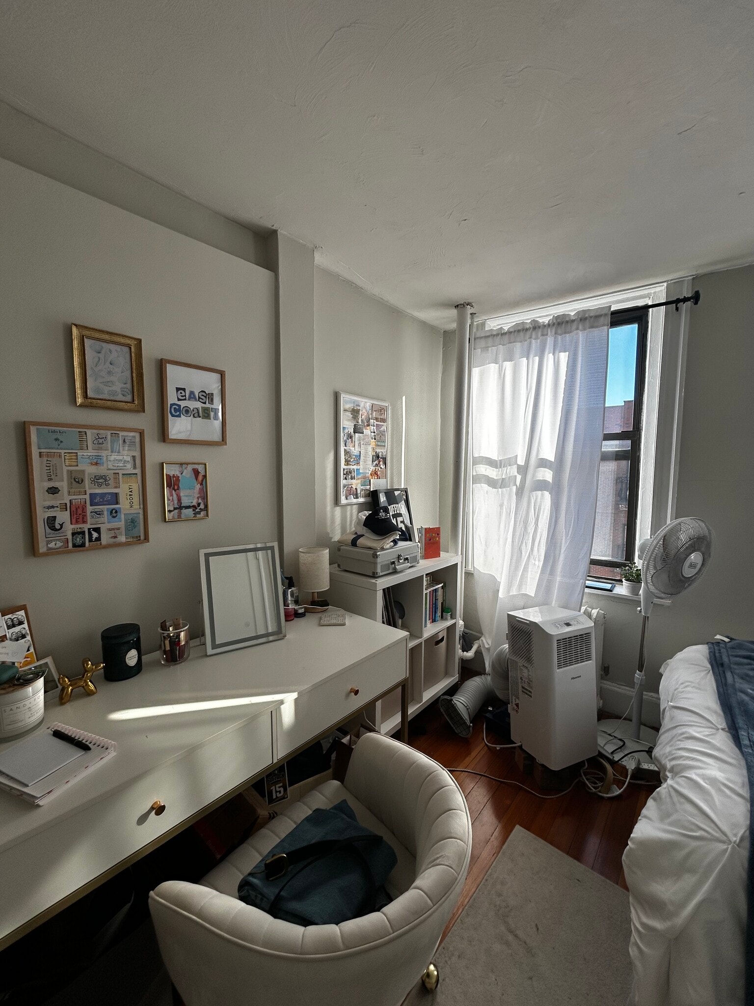 Building Photo - 222 Hanover St