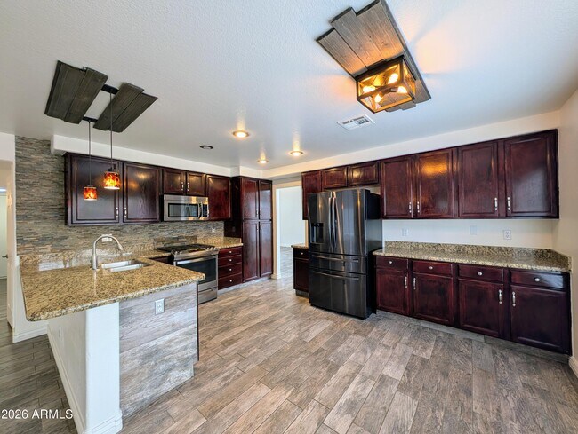 Building Photo - 1836 E Aspen Way