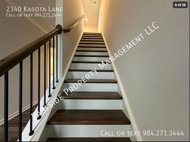Building Photo - 2340 Kasota Ln
