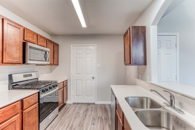 Building Photo - 5405 Rio Ramos Ct