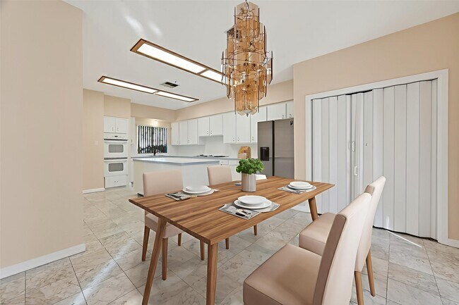 Building Photo - 1698 Creekside Dr