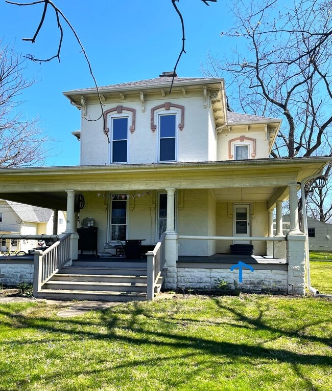 Building Photo - 650 1/2 Chestnut St