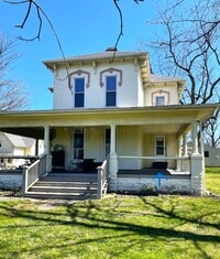 Building Photo - 650 1/2 Chestnut St