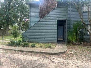 Building Photo - 7225 W Fairfield Dr
