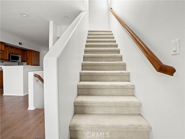 Building Photo - 1309 Songbird Way