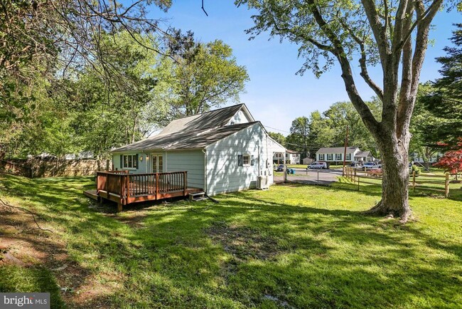 Building Photo - 4903 Shirley St