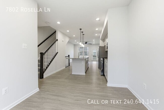 Building Photo - 7802 Rosella Ln