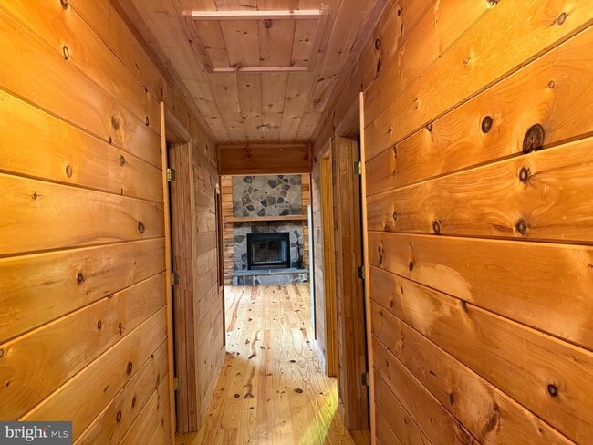 Building Photo - 158 Green Mountain Ln