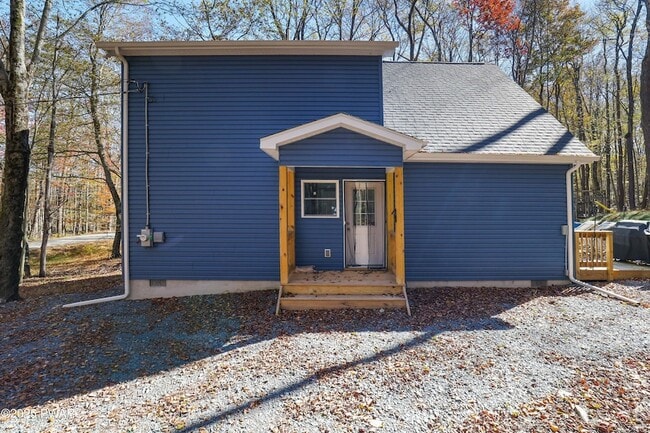 Building Photo - 1121 Cobblewood Rd