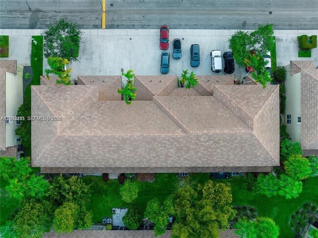 Building Photo - 12111 SW 5th Ct