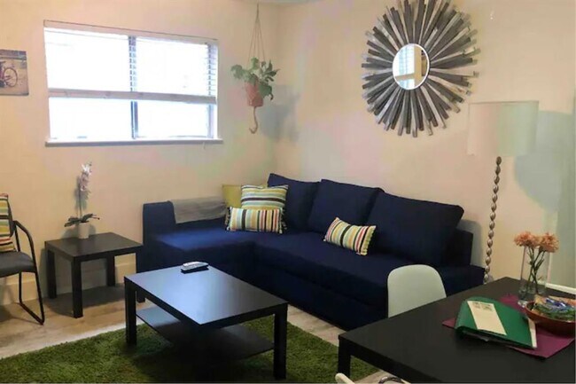 Building Photo - 5909 Bolm Rd