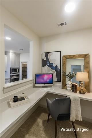 Building Photo - 420 Texas Dr